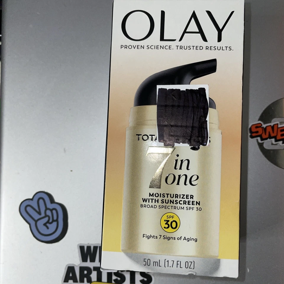 Olay Face Moisturizer Cream - 1.7oz. - Image 1 of 1