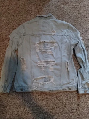 Chaqueta de mezclilla desgastada para mujer M pantalones de mezclilla rasgados lavados ligeros Foto 1 de 4