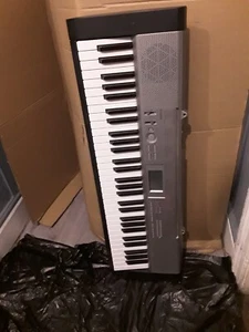 Casio LK-120 Keyboard - Picture 1 of 9