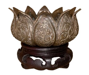 Exquisito Antiguo Indio Cobre Floral Repousse Pequeño Flor Pedal Tazón Plato Taza - Imagen 1 de 16