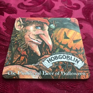 BREWERIANA - WYCHWOOD BREWERY - HOBGOBLIN - BINGO CLICKETY CLICK - BEER MAT T163 - Picture 1 of 2