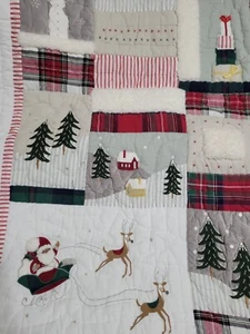 Pottery Barn Kids Holiday Heritage Tan Santa Toddler Quilt 36" x 50" Christmas - Picture 1 of 3