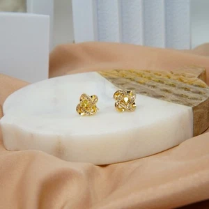 Preciosos aretes de poste de joyería de moda con piedra de nacimiento color citrino de noviembre - Imagen 1 de 4