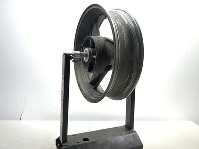 03 04 Llanta trasera Kawasaki ZZR 600 RECTA 17X4,50 Foto 1 de 4