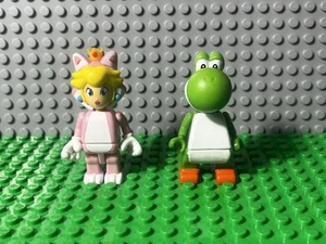 Nintendo Mini Figures Cat Princess Peach & Yoshi K’NEX Super Mario Figures Lot 2 - Picture 1 of 3