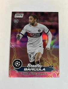 2023-24 TOPPS STADIUM CLUB CROMO BRADLEY BARCOLA RC ROSA/ROJO CARGA ELÉCTRICA - Imagen 1 de 2