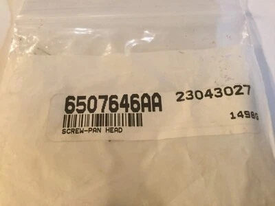 One (1) Mopar OEM Pan Head Screw 6507646AA - Image 1 of 3