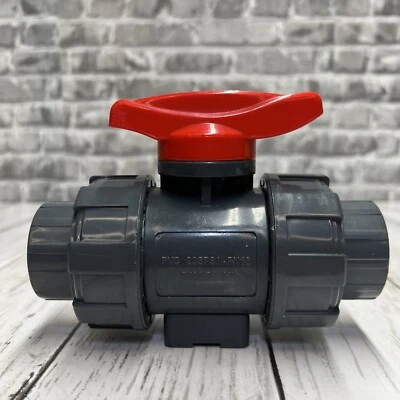 True Union Ball Valve 1" 200psi DN 25  - Image 1 of 4