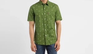 LEVI’S Short-Sleeve/Classic Standard Fit /Crisp Collared “The One Pocket Shirt” - Picture 1 of 2