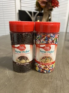 2 Pack Betty Crocker Parlor Perfect Chocolate + Rainbow Sprinkles 9.3 oz - Picture 1 of 2