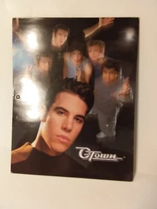 O Town 2 Pocket Folder - Picture 1 of 5
