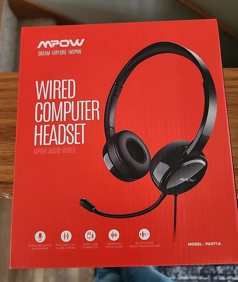 Computer Accessory Lot Wireless Mouse & Wired Headphones  - Image 1 of 4