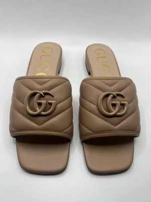 Sandalia Gucci Marmont Doble G Acolchada Cuero Plano Nude G 40 EE. UU. 10 Foto 1 de 4