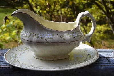 ROYAL DOULTON SOMERSET LS1048 BARCO CON PLACA BASE Foto 1 de 4