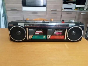 Aiwa Cs-w220 Vintage Boombox Ghetto Blaster FUNZIONE Radio Ok Tape DA SISTEMARE - Foto 1 di 11