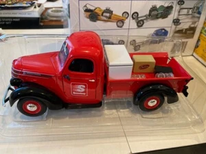 2015 SPEEDWAY 1:25th SCALE INTERNATIONAL D-2 PICKUP 1st IN SERIES ... NEW NO BOX - Picture 1 of 4