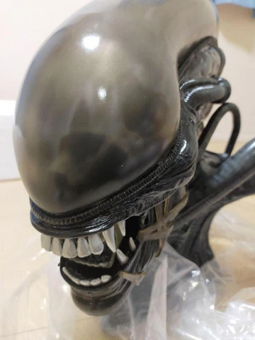 Alien Big Chap Side Show Legendary Scale Bust Statue Figure Japan Used Cover