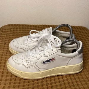 Autry Medalist Low Damen Gr. 38 US 8 Weiß Leder Schuhe Sneaker - Bild 1 von 8