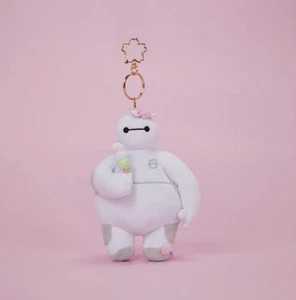 Original Disney 2025 Sakura Baymax Plüsch Schlüsselanhänger Shanghai Disneyland Neu - Bild 1 von 1