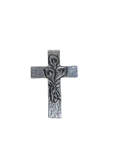 A La Carte Vintage Silver Pewter Metal Cross Made In Mexico Calla Lily Engraving - Picture 1 of 4
