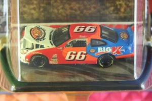 1999 Hot Wheels Nascar 2000 #66 Ford Taurus Darrell Waltrip  - Picture 1 of 7