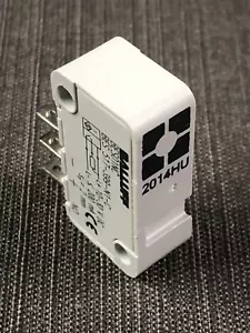 Balluff BES01NC (BES 517-399-N1-C) Inductive Proximity Sensor NPN NO 10-30VDC - Picture 1 of 4