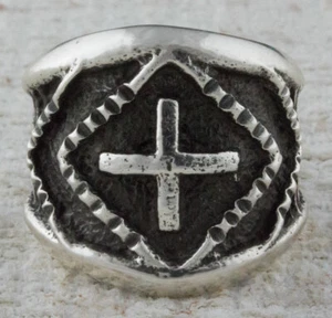 11 - Tufa Stone Cast Sterling Silver Ring By Navajo Artist Stanford Yazzie - Picture 1 of 5