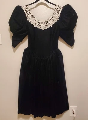 VTG Scott McClintock Black Velvet Brocade Lace puff dress evening gown prom 4 - Image 1 of 4