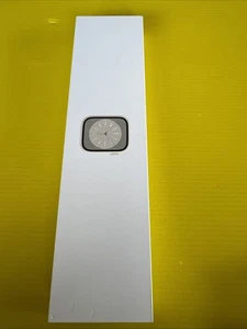 Apple Watch Series 8 41mm Midnight Aluminum Case with Sport Band Regular (4G) - Picture 1 of 7