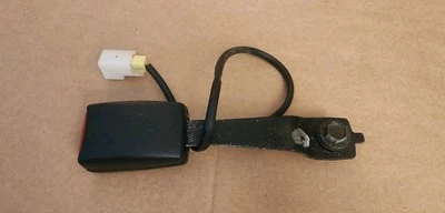 2005 Subaru Impreza RS WRX STI Front Driver Left Seatbelt Buckle OE 64630FE070ML - Image 1 of 4