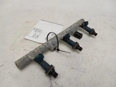 Toyota Avalon 1998-2004 riel de combustible lado derecho OEM Foto 1 de 4