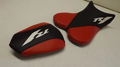 FUNDAS DE ASIENTO DELANTERAS Y TRASERAS PERSONALIZADAS YAMAHA 09/10/11/12/14 NEGRO/ROJO/BLANCO YZF R1 Foto 1 de 4