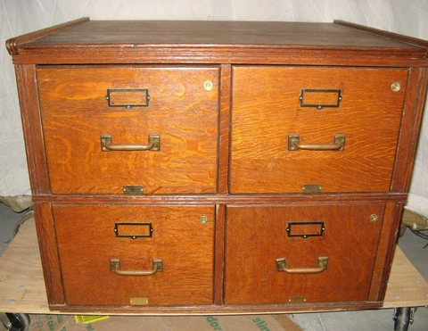 VINTAGE ANTIQUE QUARTER SAWN 4 DRAWERS OAK FILE CABINET EARLY 1900'S Cover