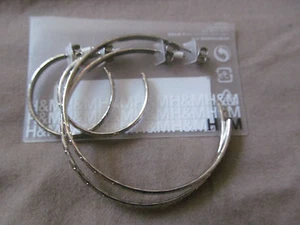 New 2 Pairs of H&M Silver Tone Hoop Earrings Small & Large with Dots & Waves - Picture 1 of 4