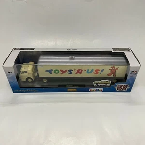 M2 Machines Toys R Us Auto Hauler '60 Ford C-600 & '70 Ford Mustang BOSS 302 - Picture 1 of 1