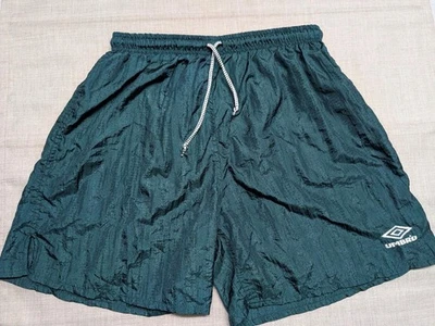 Pantalones cortos de fútbol vintage años 90 UMBRO verde XL nailon holgados Foto 1 de 4