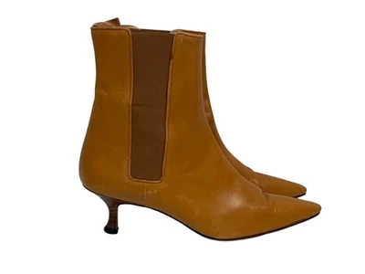 Botín al tobillo MANOLO BLAHNIK cuero camel punta tacón de gatito EU38 US 8 Foto 1 de 4