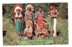Postal de The Cow Country Capitol nativos americanos Miles City Montana - Imagen 1 de 2