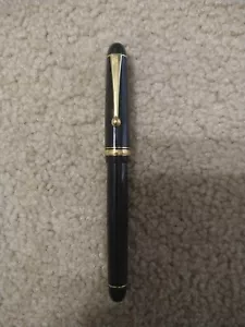 PILOT 74 Black 14k Gold Medium Nib Fountain pen  - Picture 1 of 9