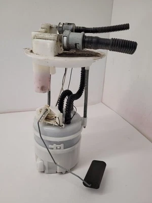 2015 16 17 18 19 20 2021 JEEP RENEGADE Fuel Pump Assembly Tank Mounted 2.4L  - Image 1 of 4