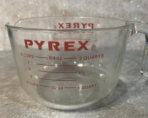 De colección PYREX 8 tazas 2 cuartos 2 vidrio medidor bateador letras rojas EE. UU. #5 USADO EN EXCELENTE ESTADO - Imagen 1 de 7
