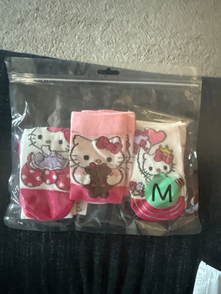 Calcetines hello kitty niña talla mediana para niñas edades 4-7 Foto 1 de 1