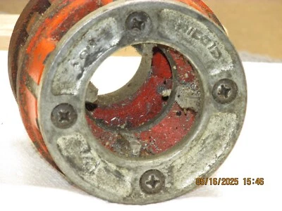 The listing is for:Ridgid Pipe Threading Head, 1 1/4 In, NPT - Image 1 of 4