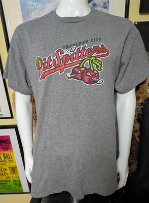 Traverse City Pit Spitters 小联盟棒球 T 恤 XL — 第 1/3 张图片