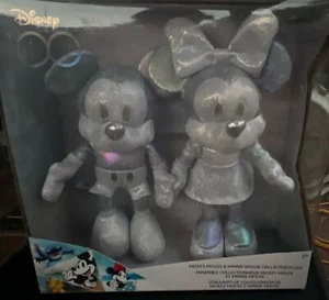 Disney100 Years of Wonder Mickey Mouse & Minnie Mouse Collector Set Plush ~ NEW - Picture 1 of 3