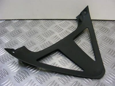 Panel delantero Triumph Sprint ST 1050 pieza en V 2004 a 2007 A685 Foto 1 de 4