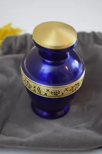 Urna crematoria in ottone 3" per ceneri rimanenti - piccola - blu reale - parte superiore a vite - nuova - Foto 1 di 2