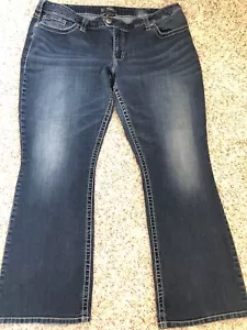 Women’s Boot Cut SILVER Brand Size 24/ 31 TUESDAY Jeans Low Rise Med Wash - Picture 1 of 12