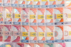 34x Victor AR Minidisc (74/80) ToughboxMD Case w/ Fold-Top Jewel Cases ORANGE MD - Picture 1 of 11