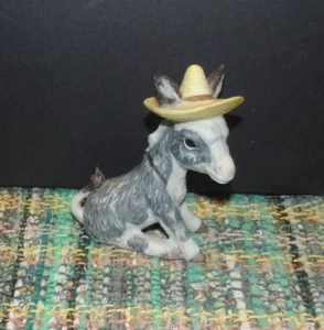 De colección Enesco Burro Estatuilla Porcelana Cerámica JackAss Bebé Mula Sombrero de Paja - Imagen 1 de 9